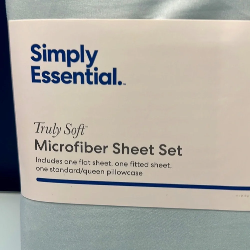 NWT Simply Essential Light Blue Twin XL Sheets